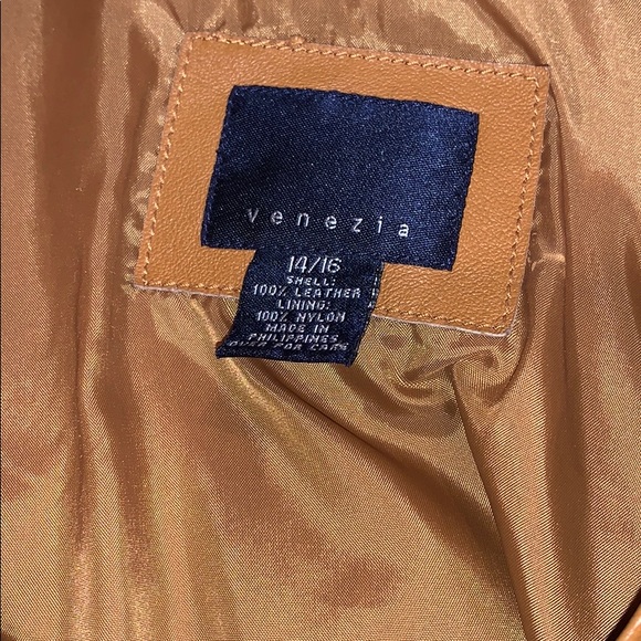 Beautiful leather jacket ! - Picture 4 of 4